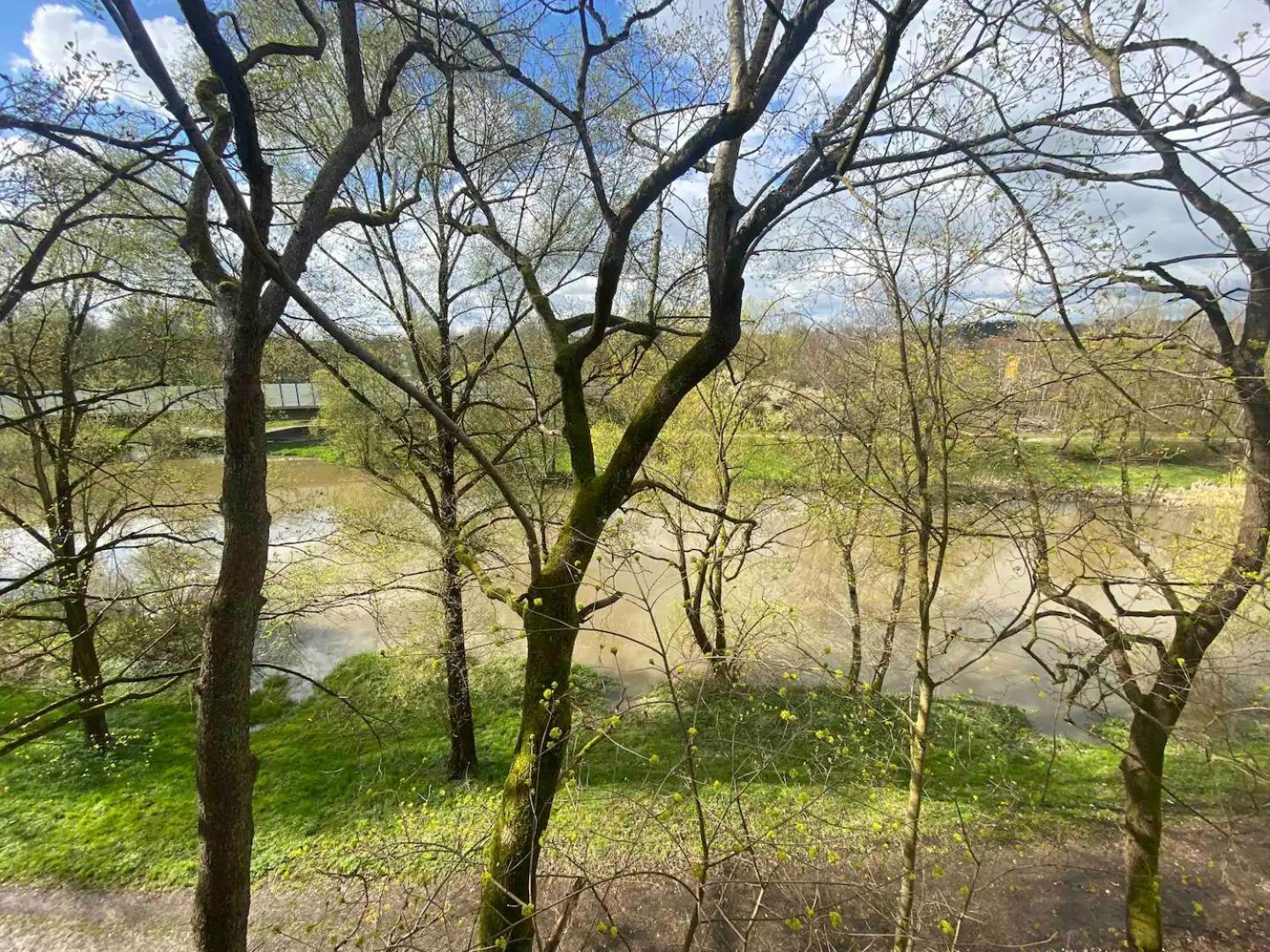 3 Mit Flussblick - Self Check-in *
